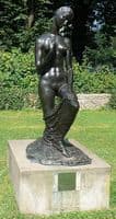 The Kneeling One
