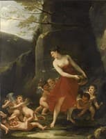 Naide Lutinee with Cherubs
