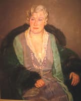 Lady with a stole of fur